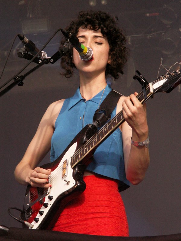 ST VINCENT  La Route du Rock, Saint-Malo, France, 2009